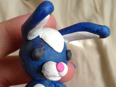 Blue Bunny. Sculpture posed and photographed by Ell